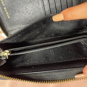 Tory Burch wallet
